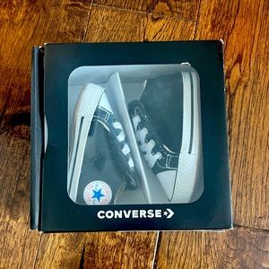 New In Box Baby Converse Size 2